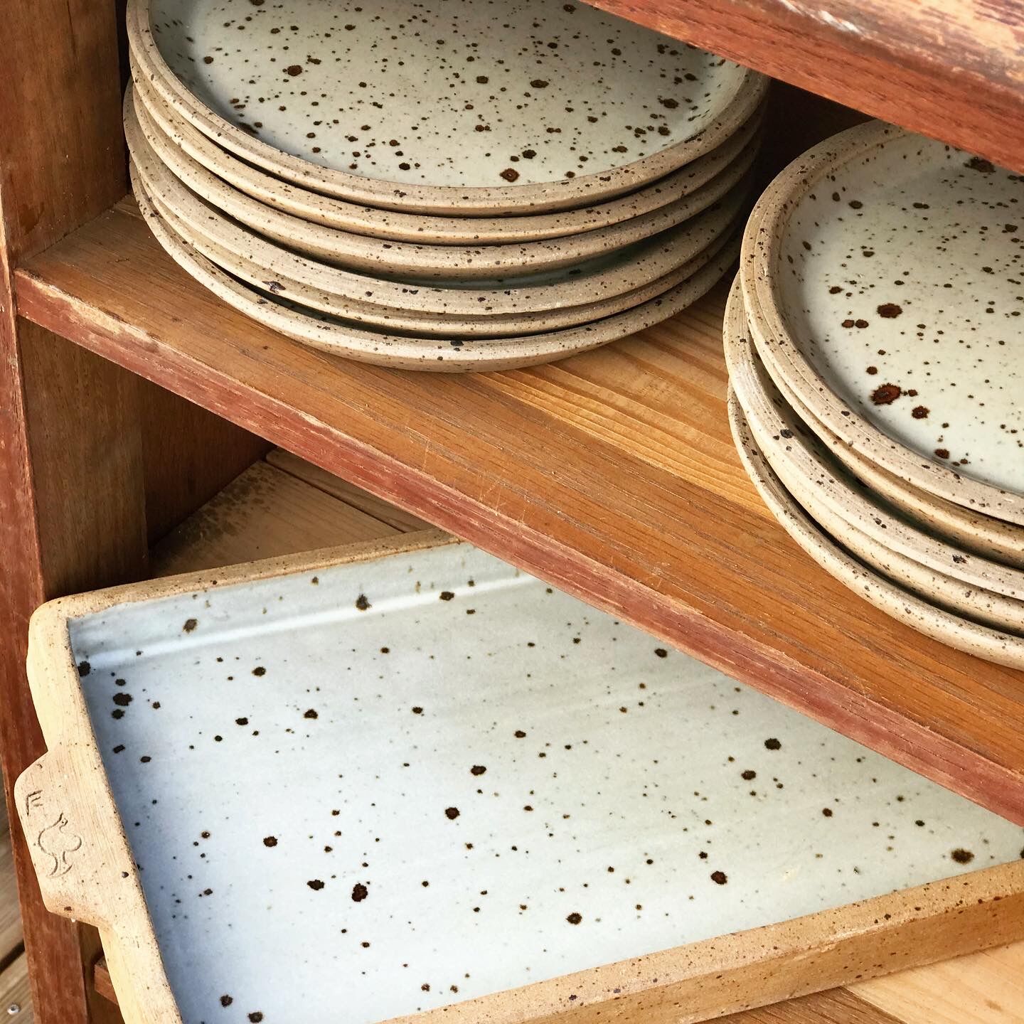 Dessert service in sandstone