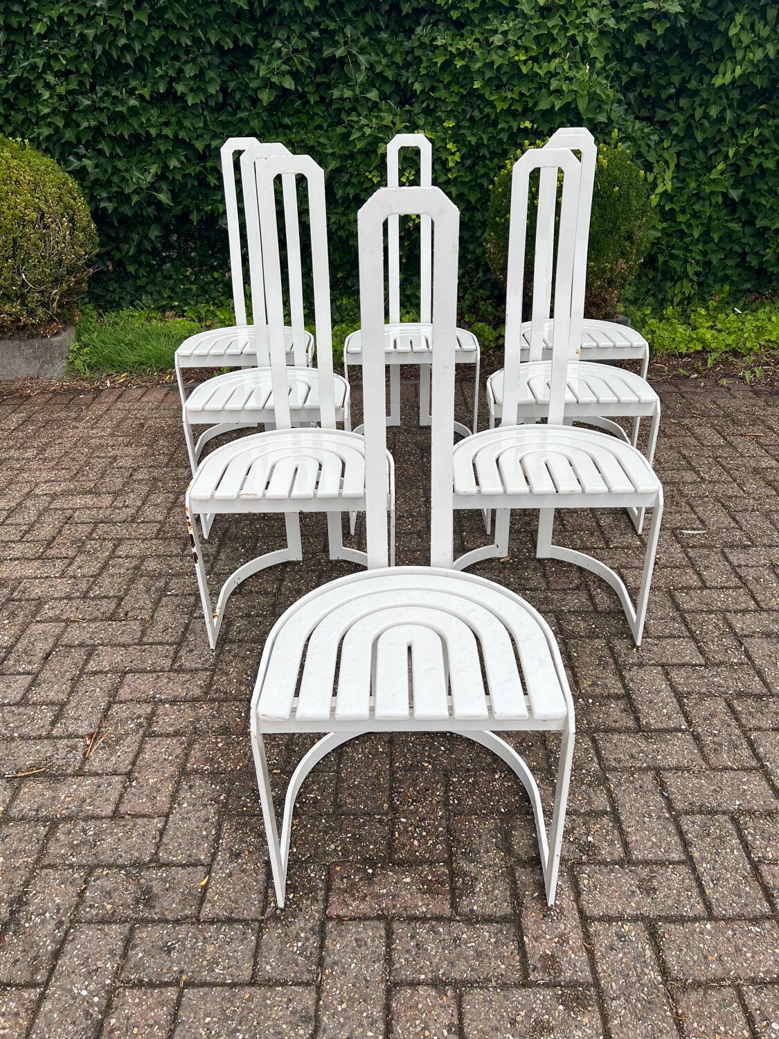 Set of 8 dining room chairs
