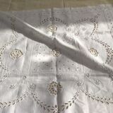 Linen table centre