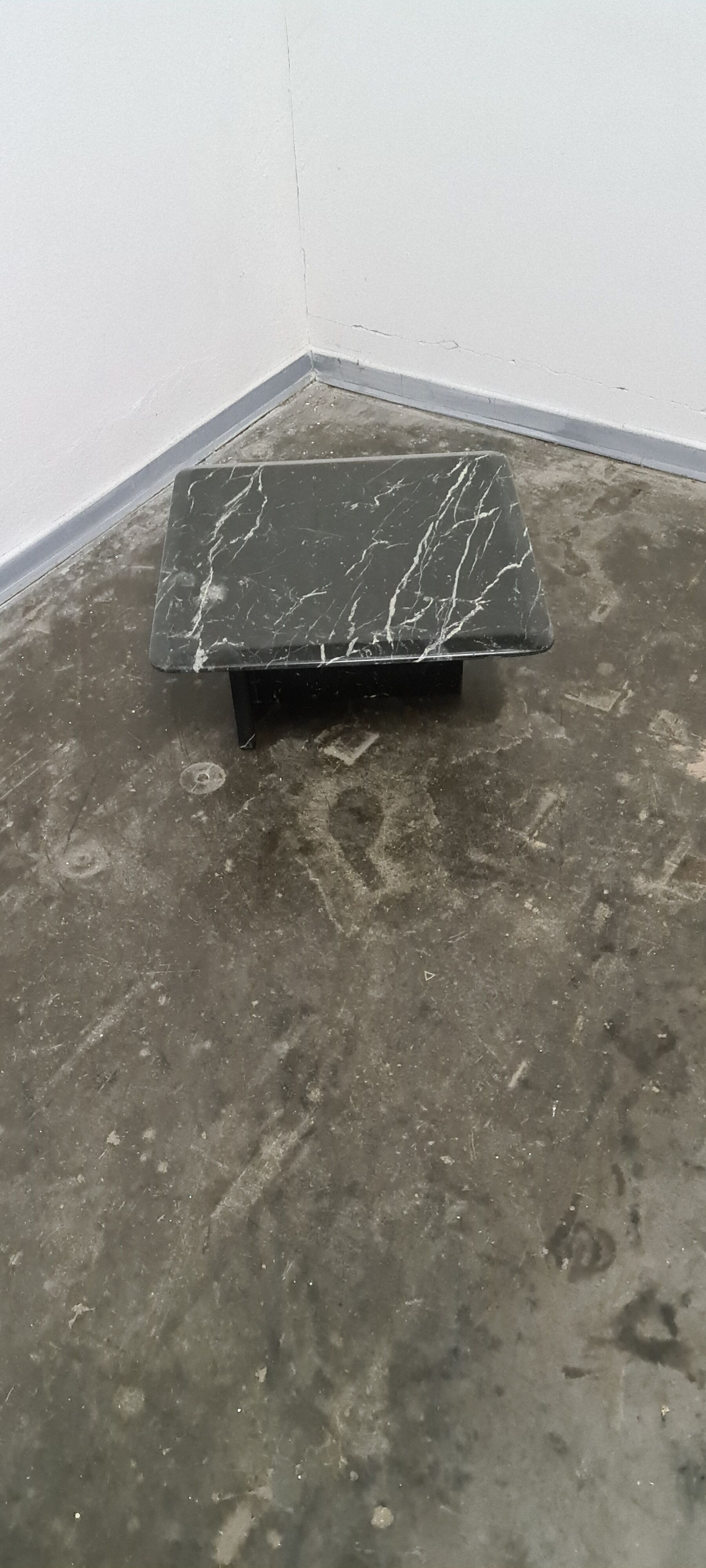 Vintage Black marbel side tabel