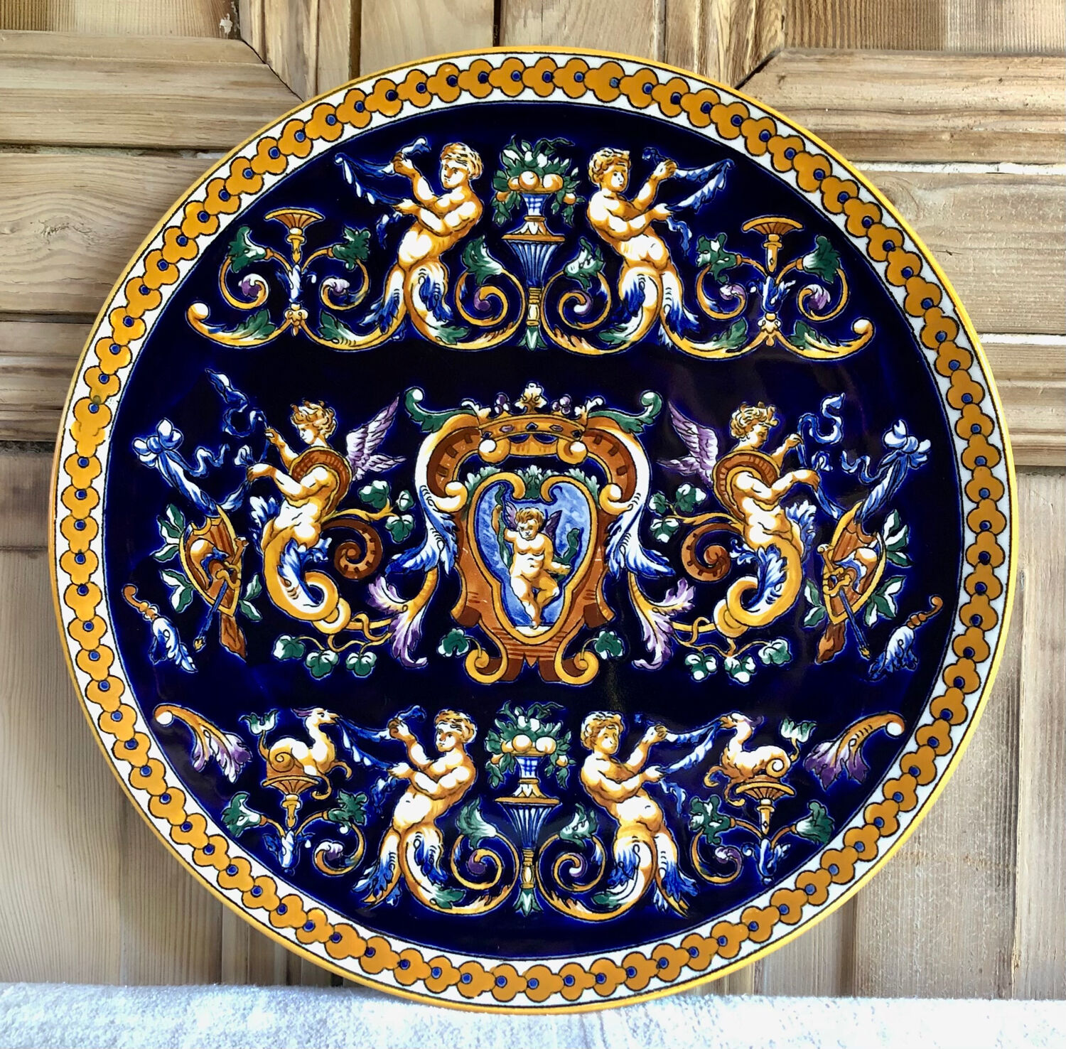 Gien Renaissance cake pie dish blue background 1971/1984