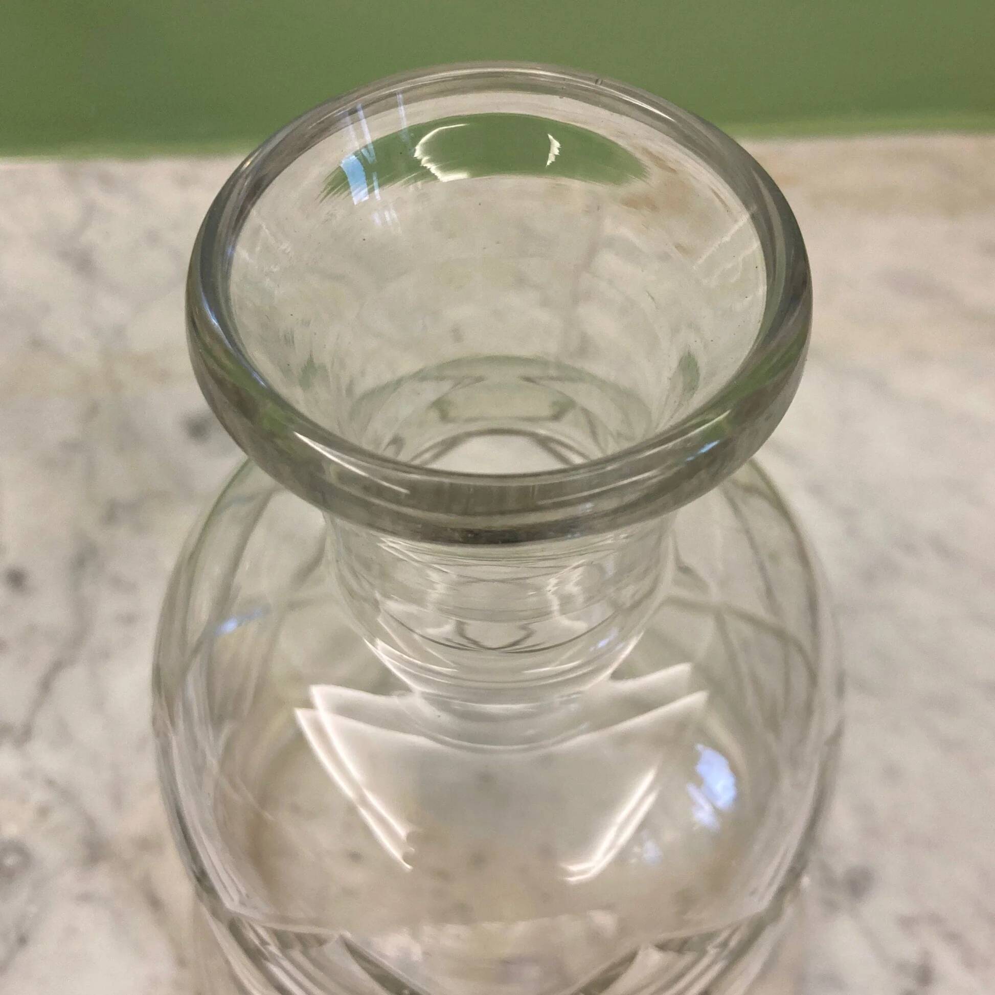 Baccarat beautiful pair of cut crystal carafes with crossed bevels | decanter
