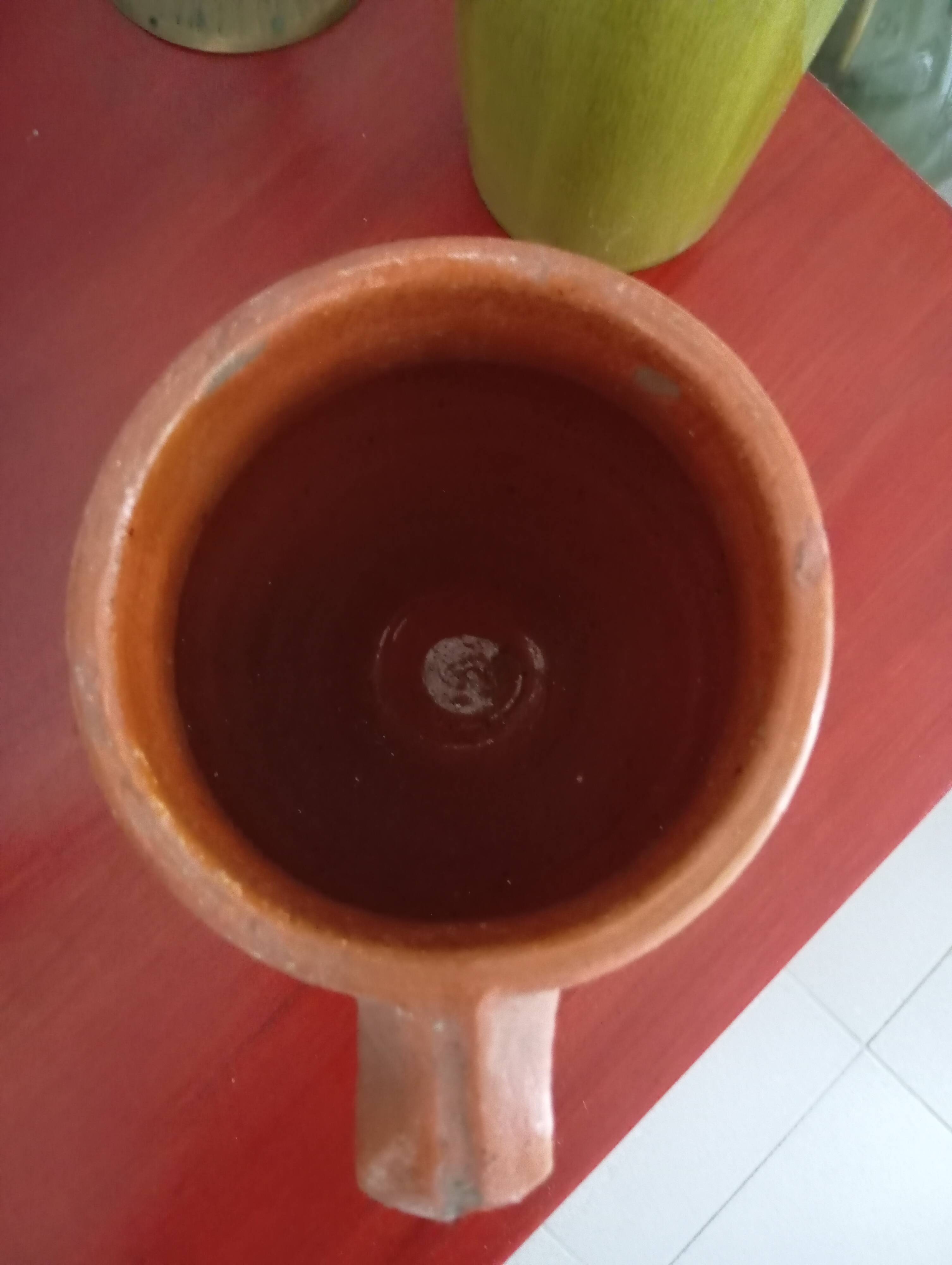 Grease pot