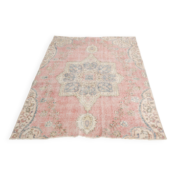 Tapis géométrique pour la maison