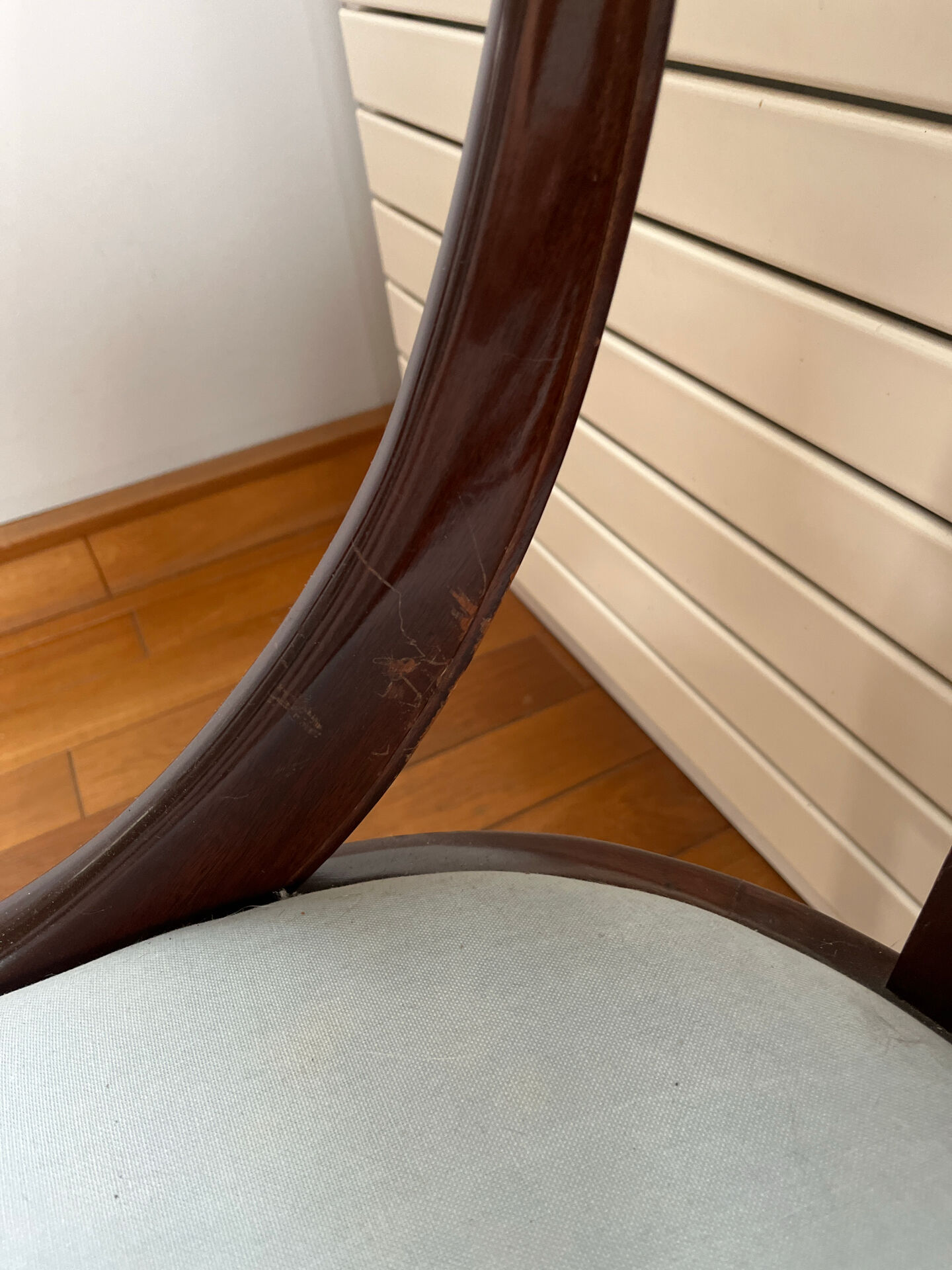 8 solid mahogany chairs