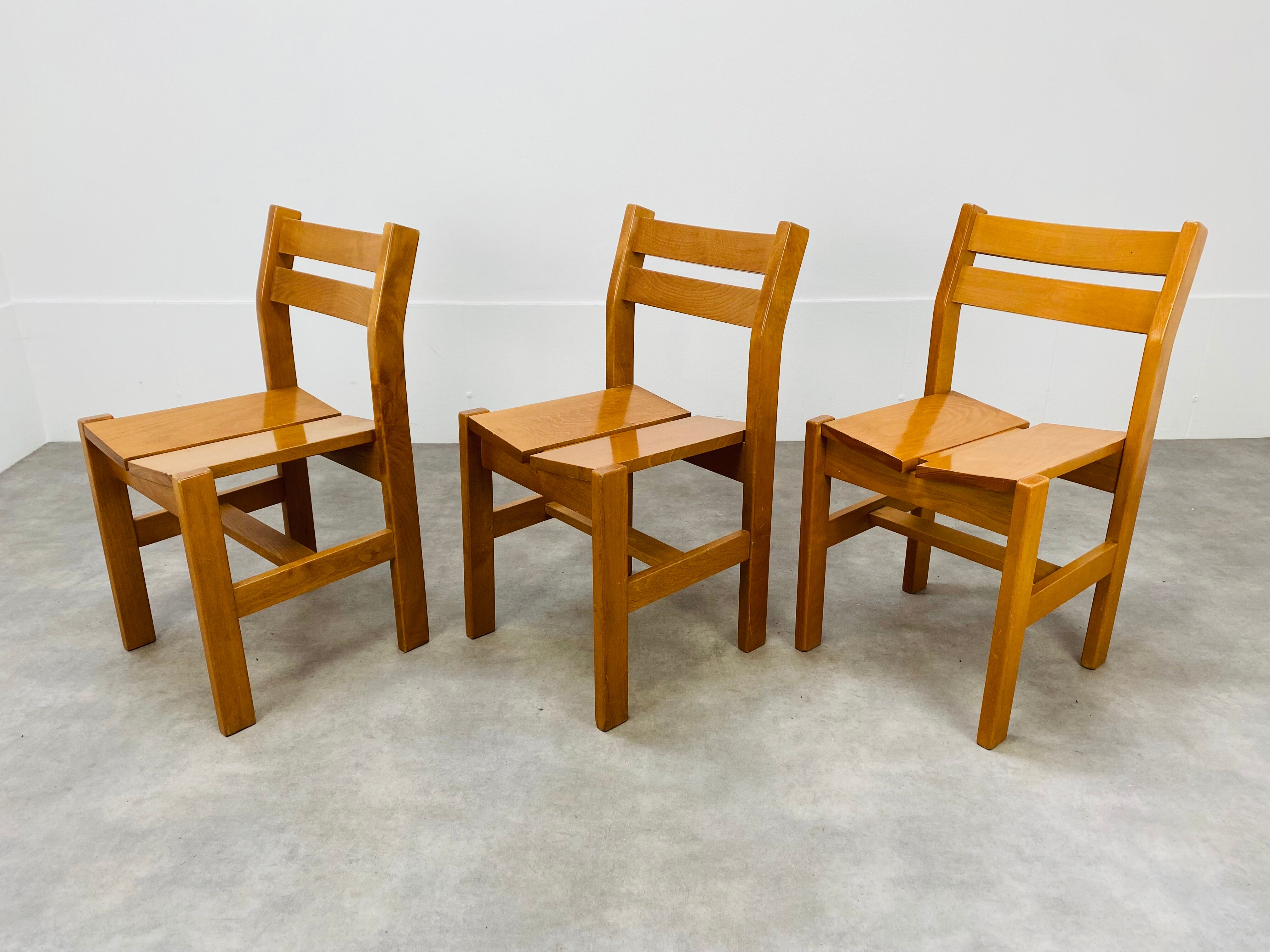 3 homemade chairs Regain selection Perriand for Les Arcs 1600