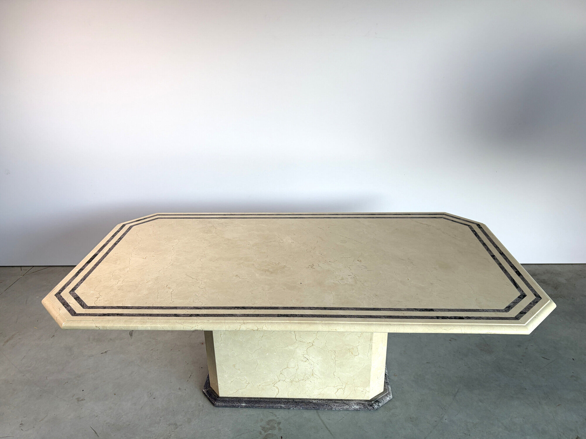 Vintage Italian marble dining table, 1970s