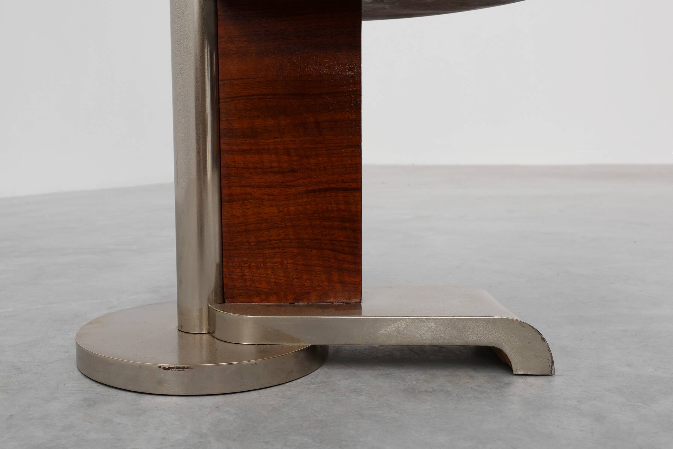 Table d'appoint moderniste Art déco à deux niveaux, France vers 1925