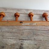 Bamboo-style coat hanger