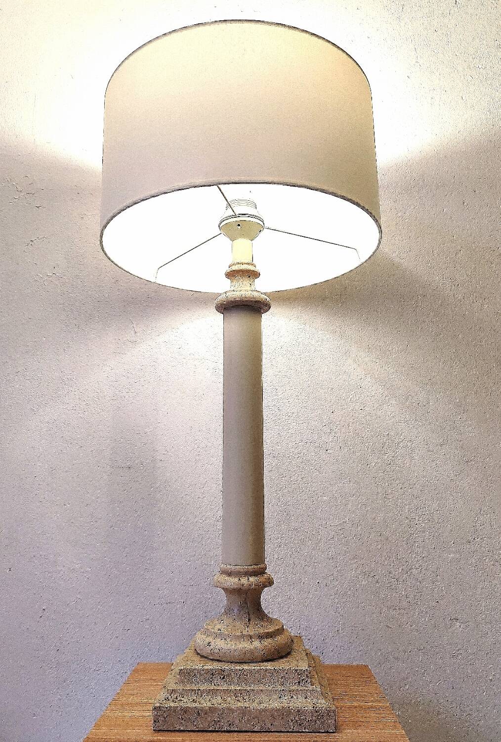 Empire style column lamp in travertine