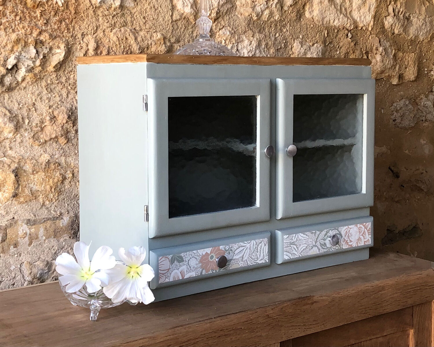 Medicine cabinet