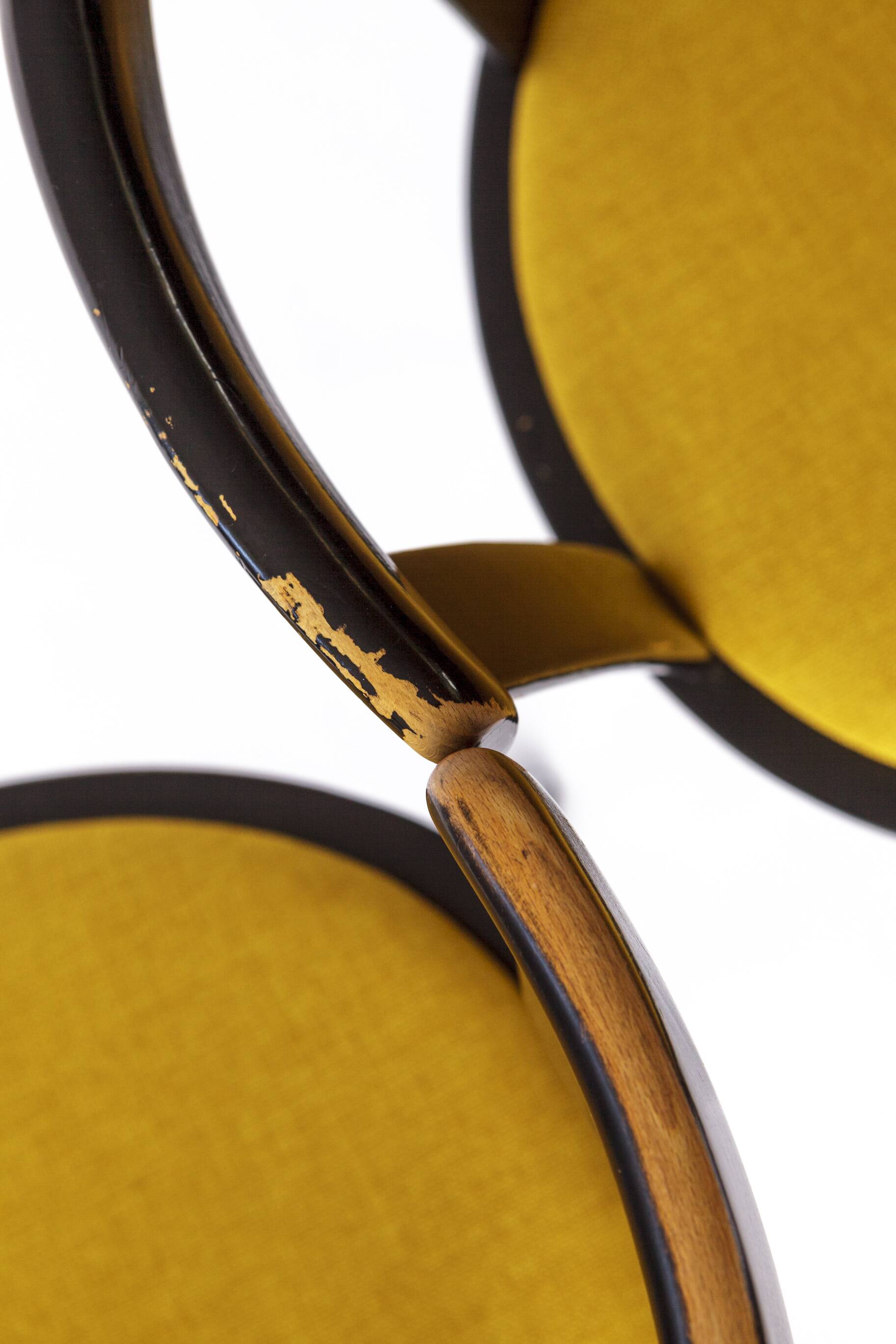 Paire de chaises pivotantes vintage – Design allemand des années 1970 – Hêtre laqué noir