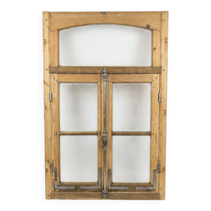 Fenêtre ancienne avec