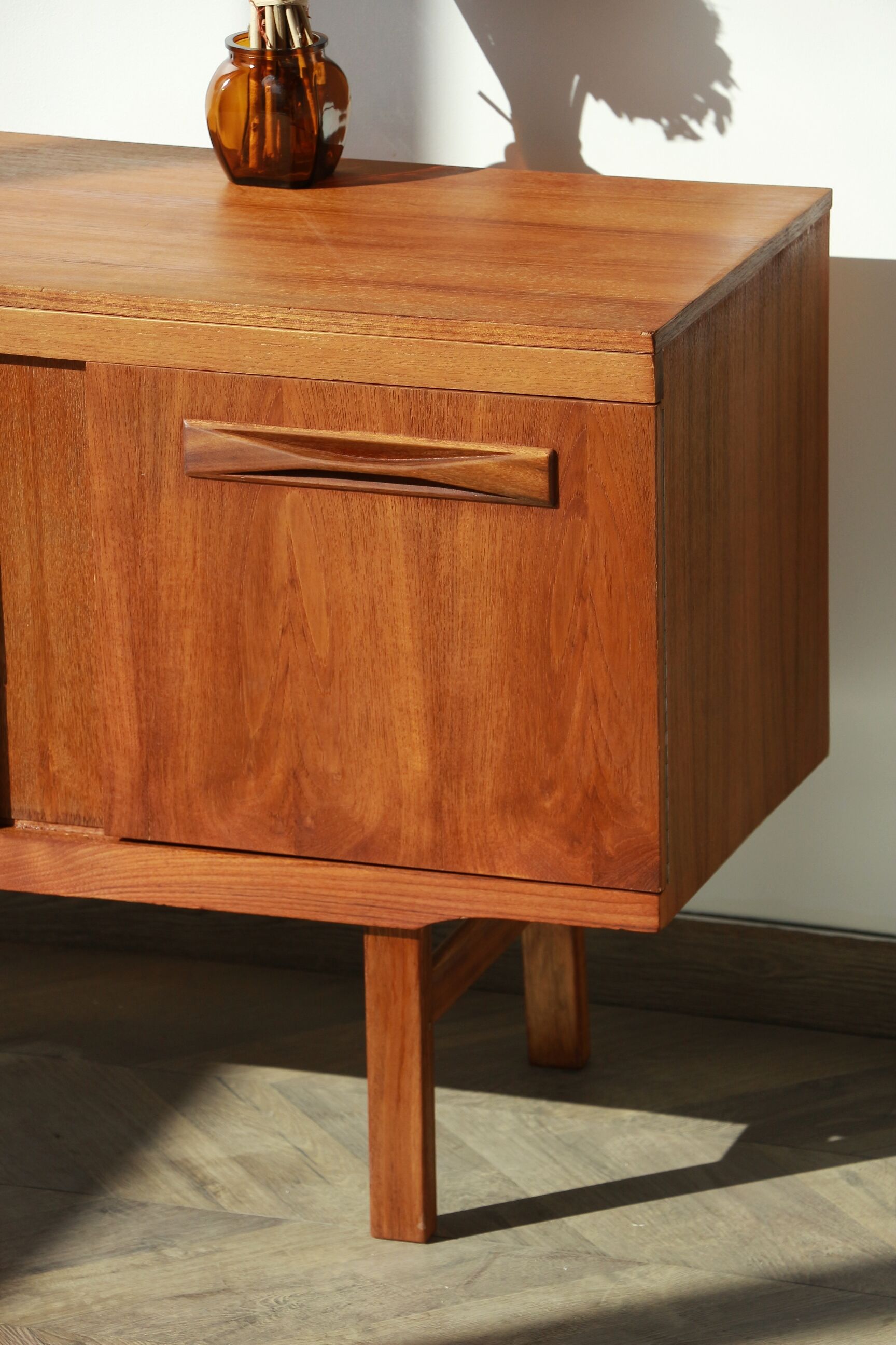 Scandinavian sideboard - long handles - 60s