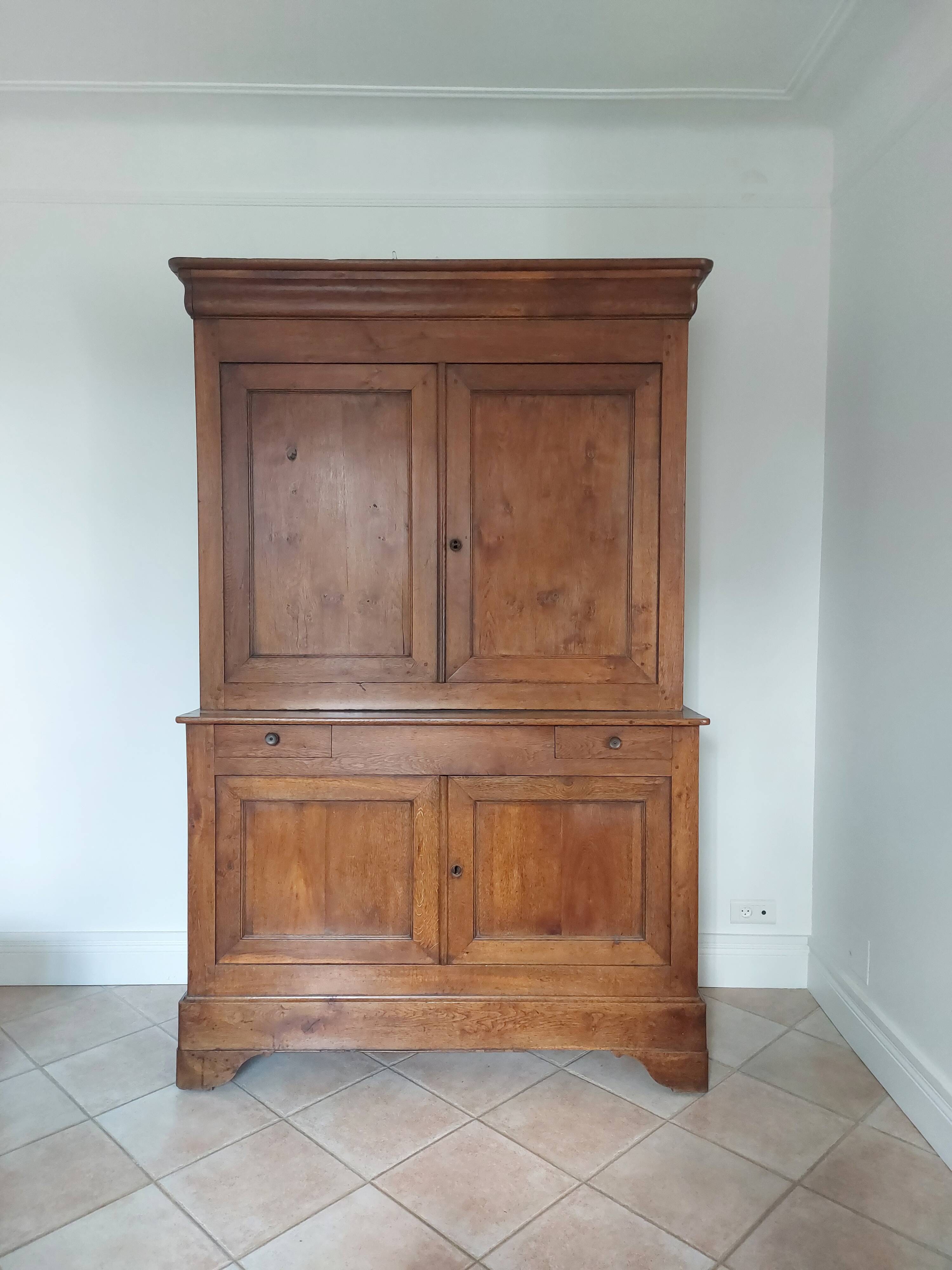 Buffet vaisselier en merisier