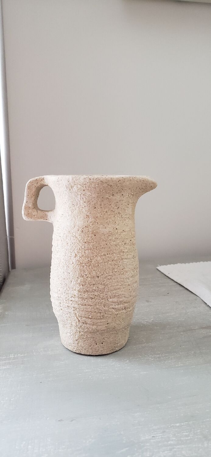 Small pitcher
