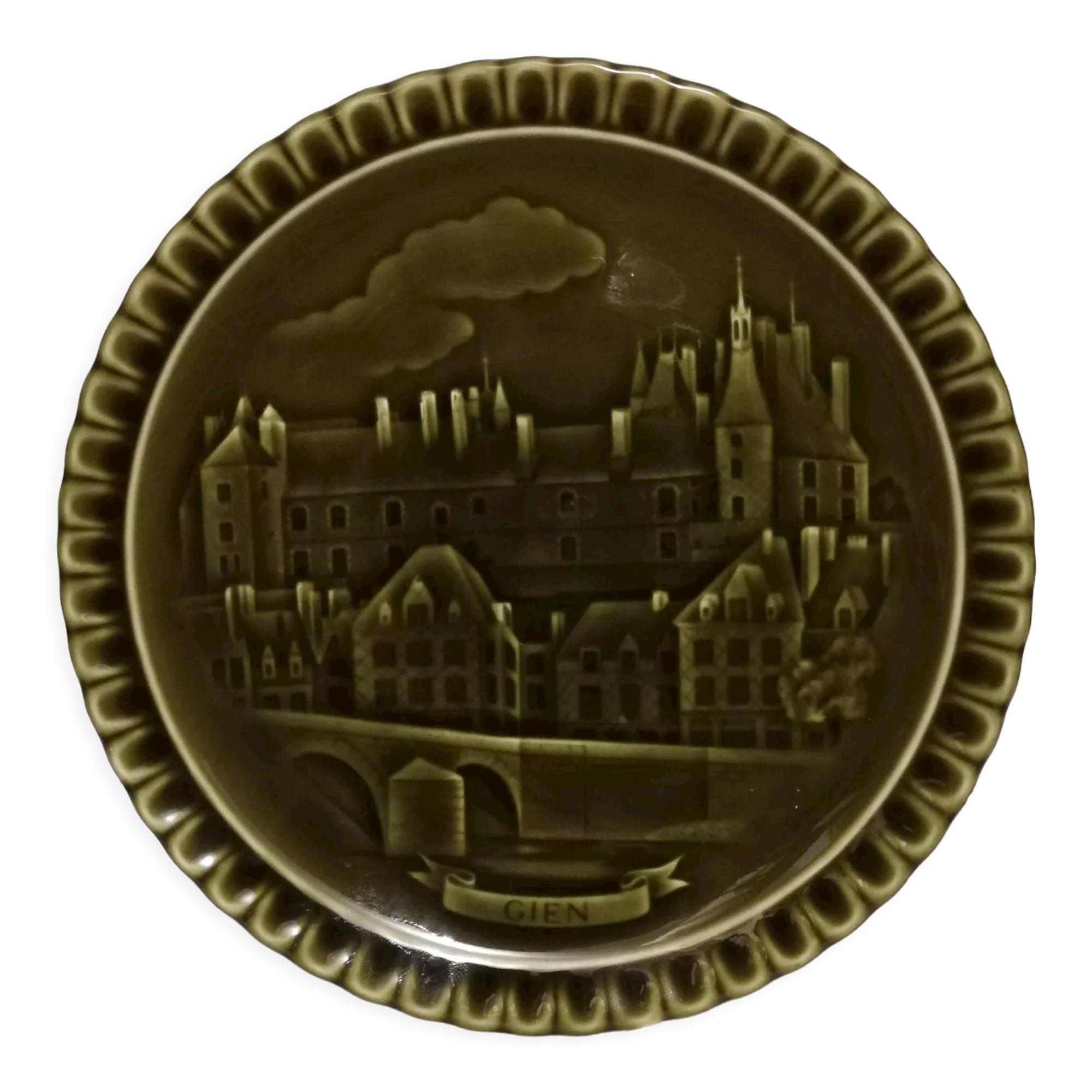 Plate in slip Gien decoration " castle of Gien "