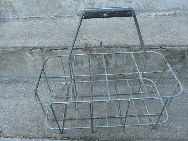 Metal bottle holder 8 lockers 60s