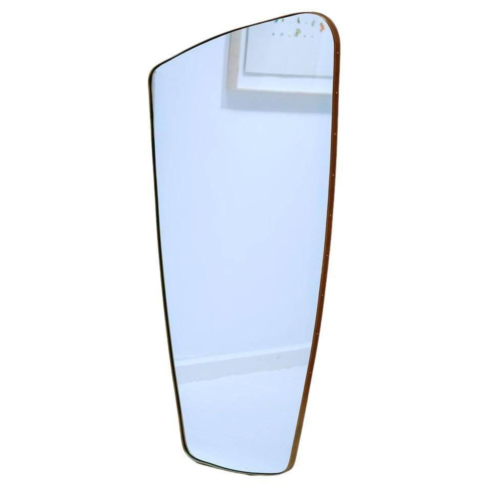 Miroir rectangulaire à bord arrondi et cadre en laiton