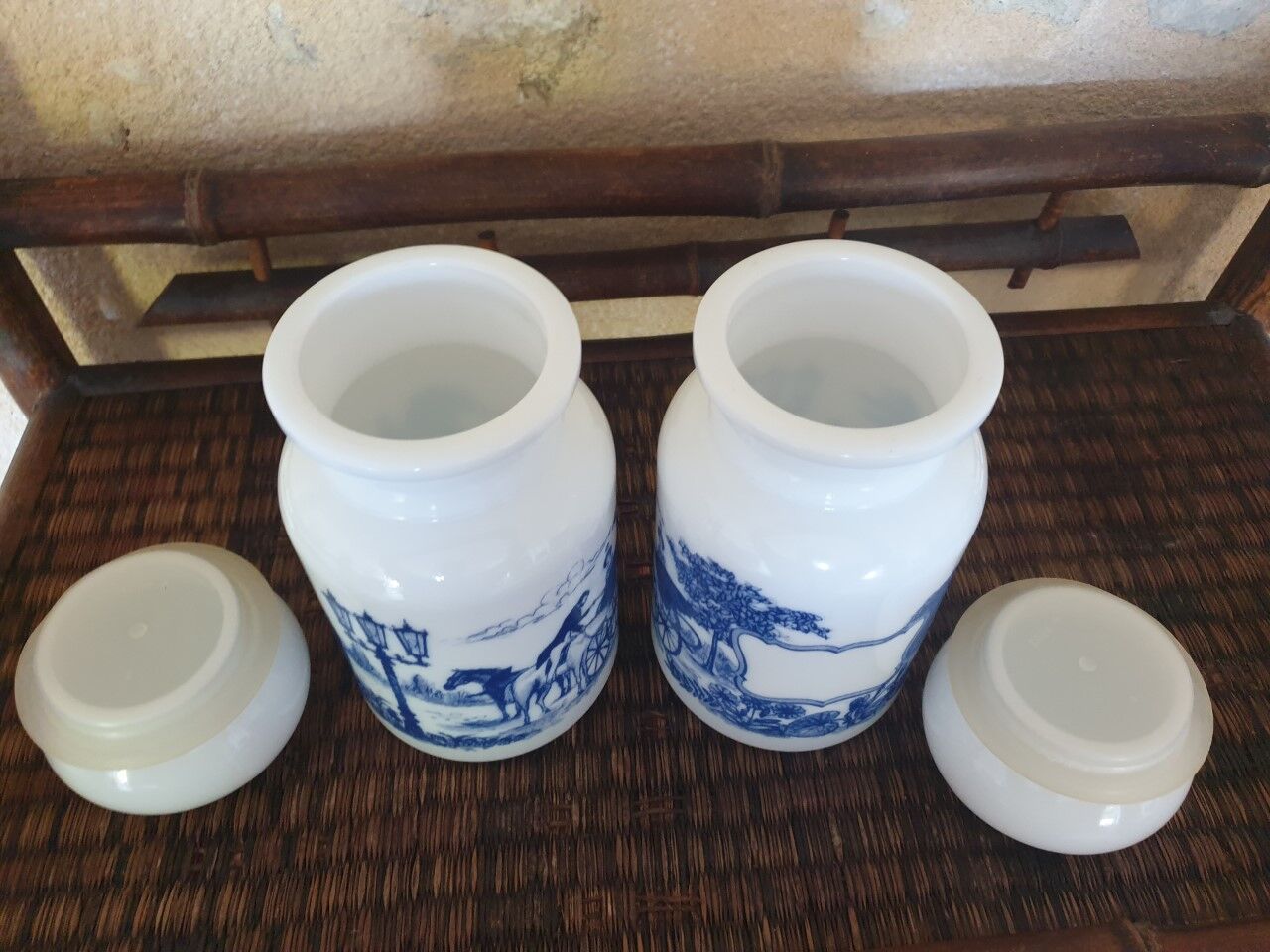 Apothecary pots