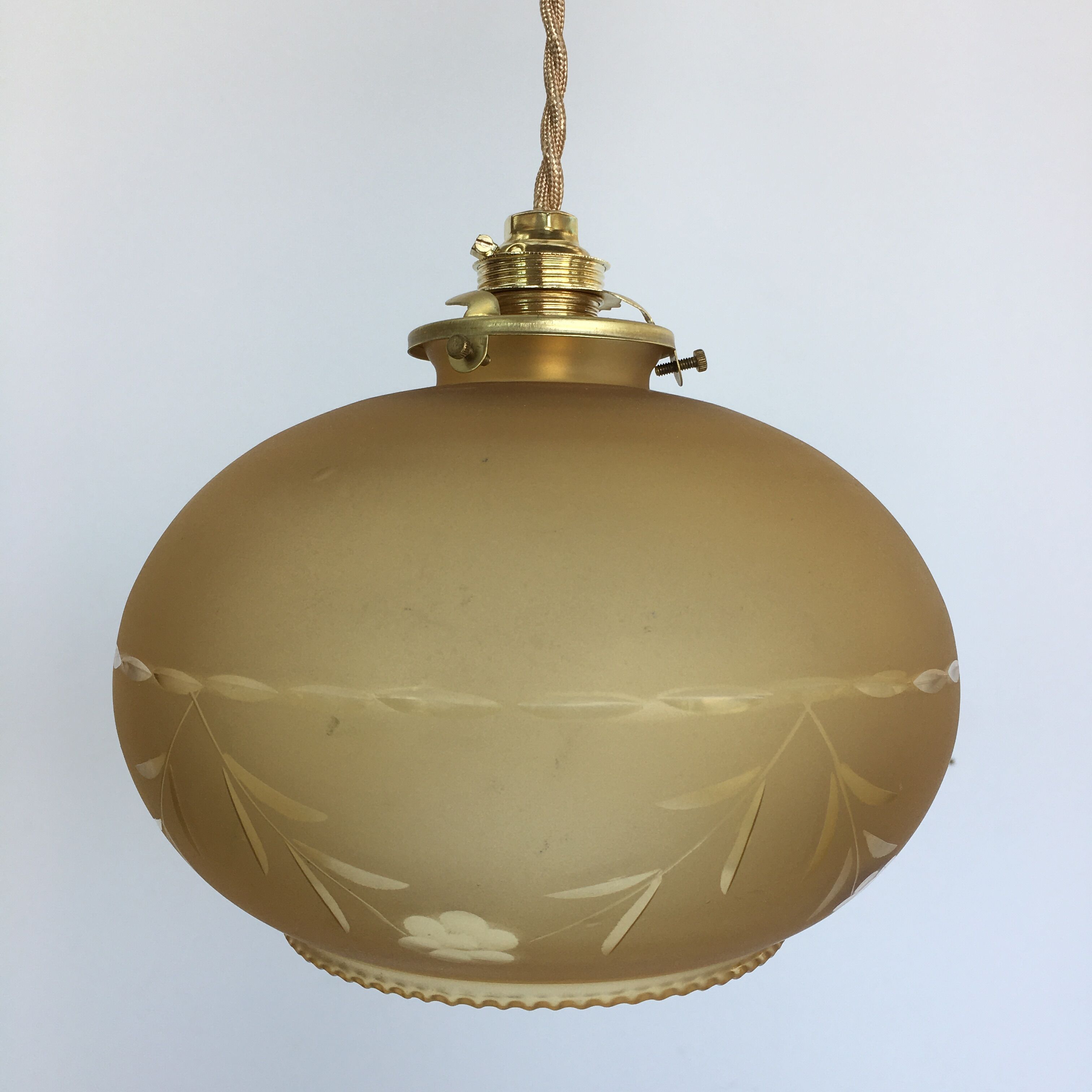 Vintage hanging lamp in frosted glass and floral prints