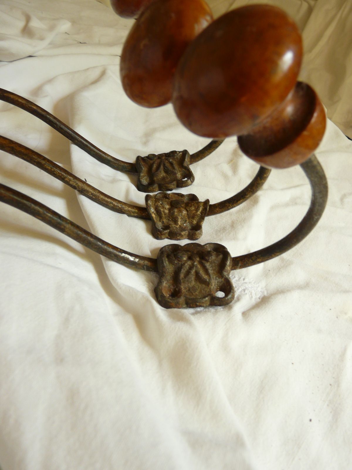 Lot of 3 patères