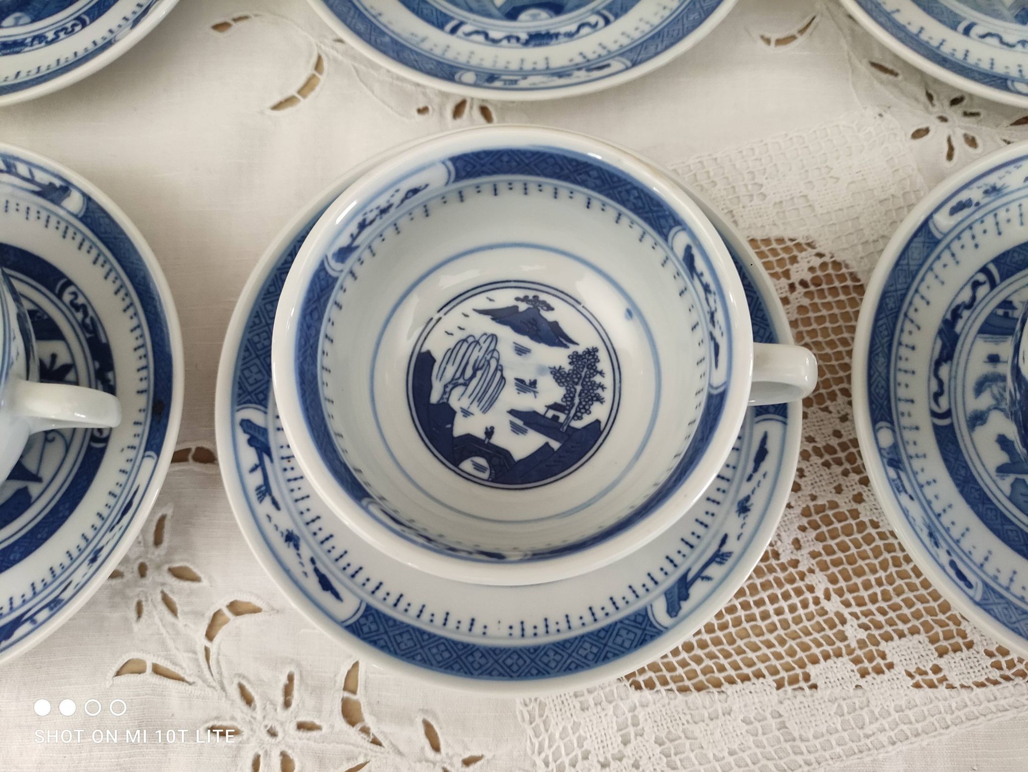 Set of 8 tea cups and sub-cups décor blue Asian landscape