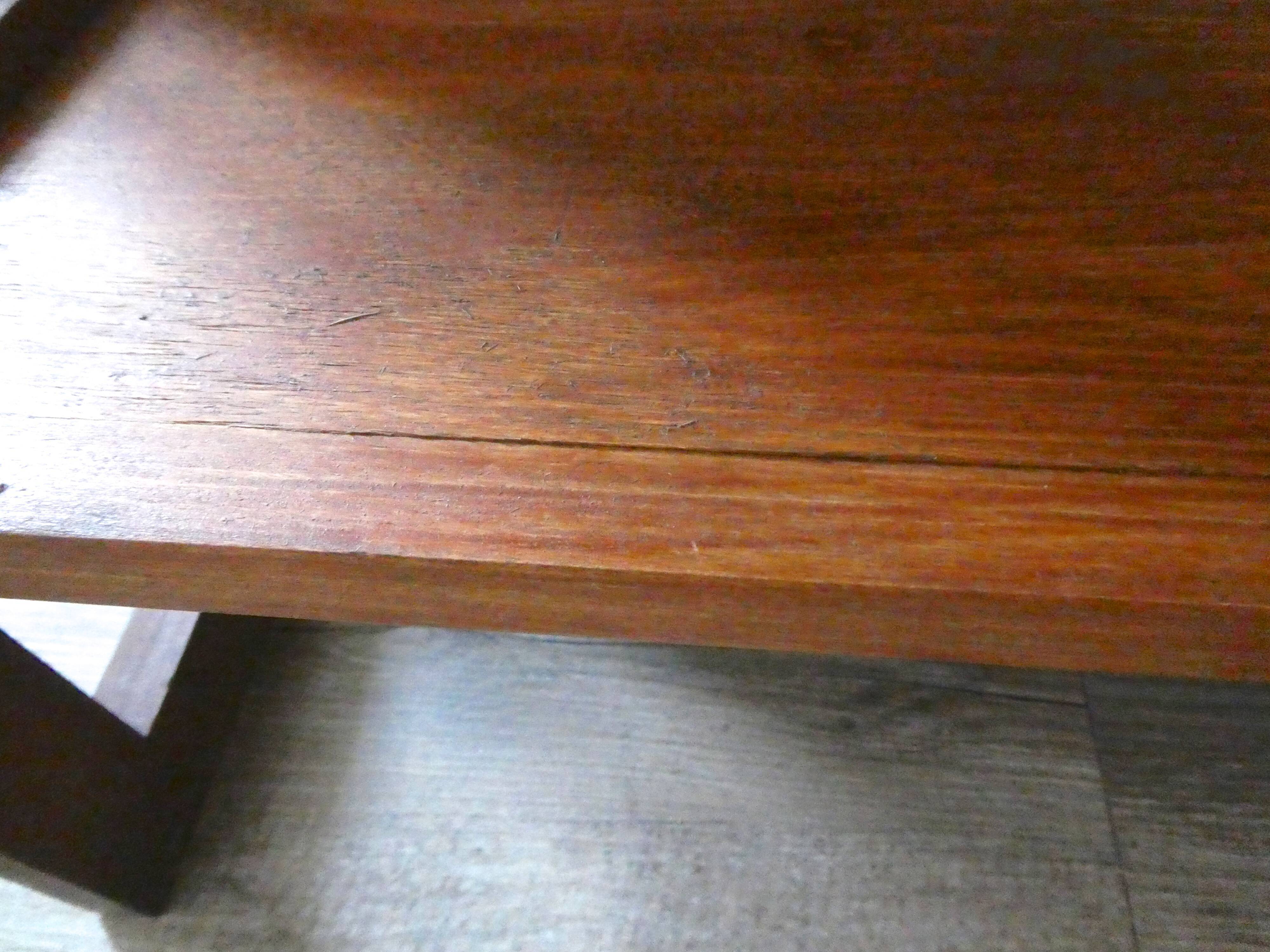 Wooden folding bookseller shelf