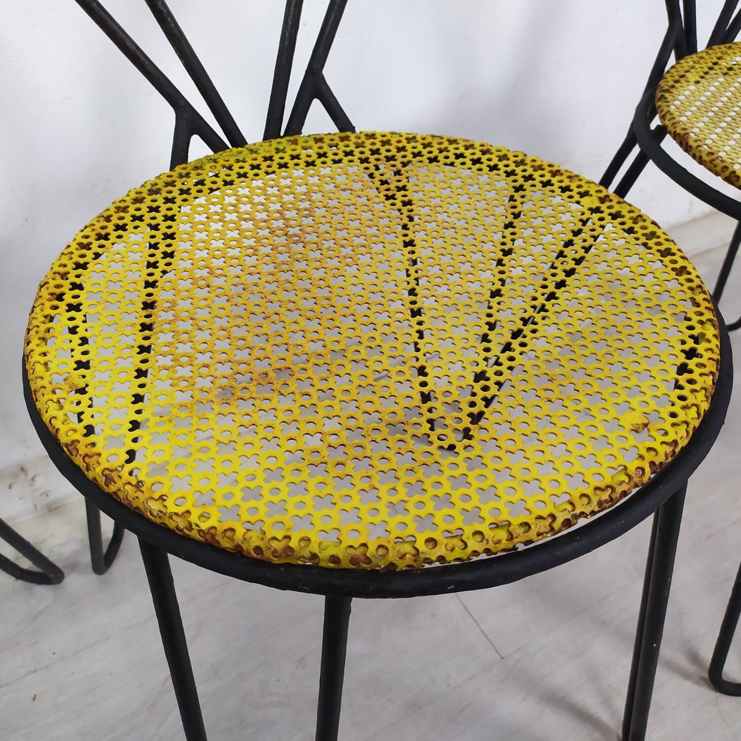 Mathieu Matégot garden lounge