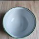 Saladier vintage faïence blanche oiseau exotique style Moustiers