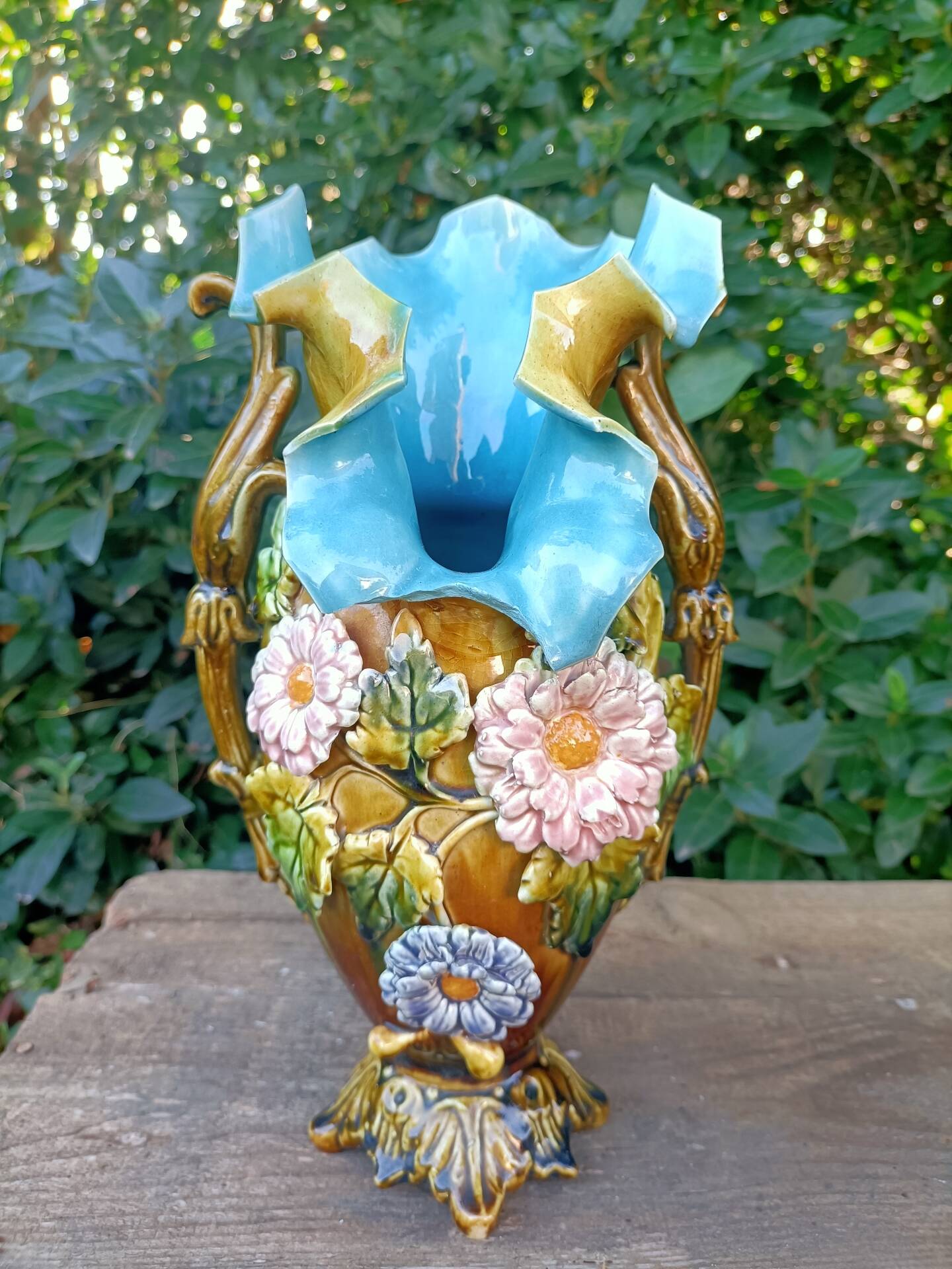 Barbotine vase late 19th century 💐