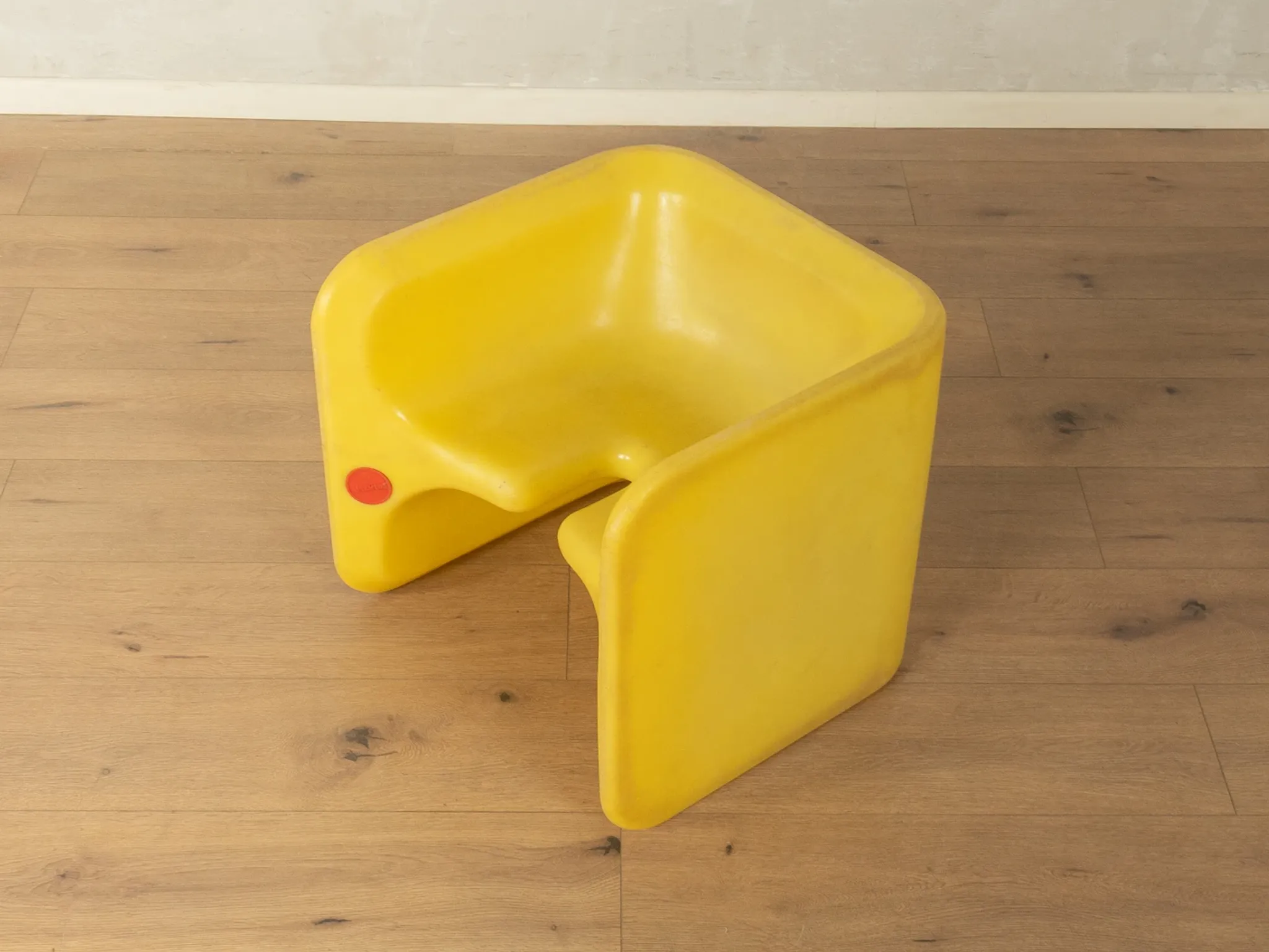 Gigantos children's furniture set by Rhein Conti in authentic space-age design of the 1970s