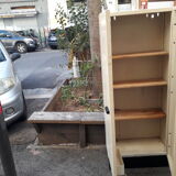 Metal cabinet