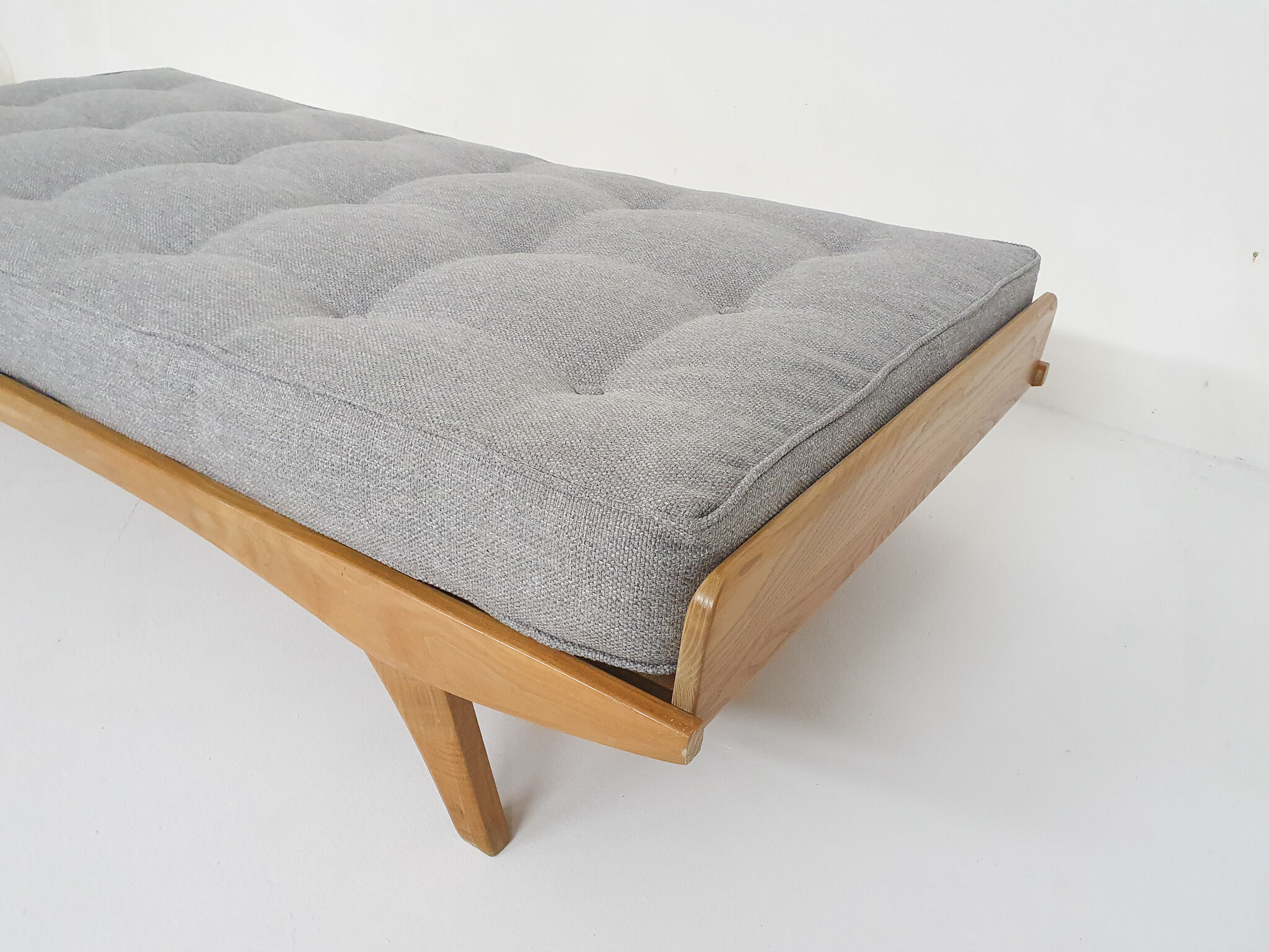 Ashwood daybed by Holma, Switzerland 1950's