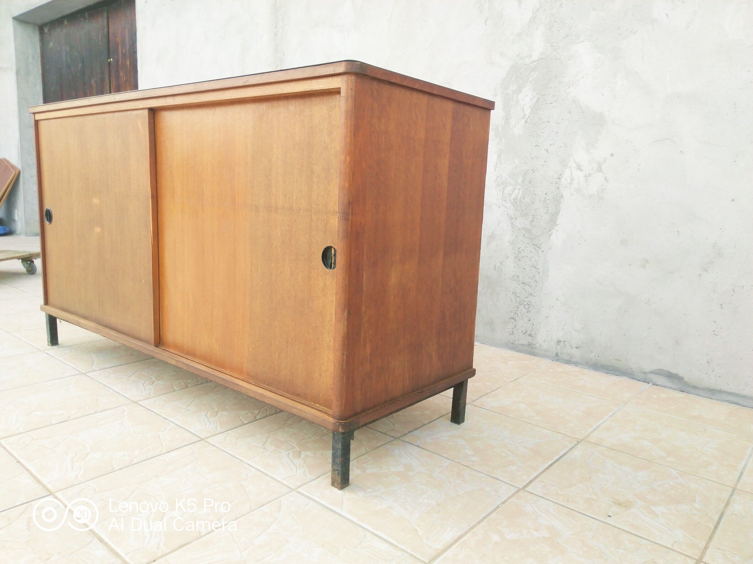 Vintage oak veneer line buffet (2)