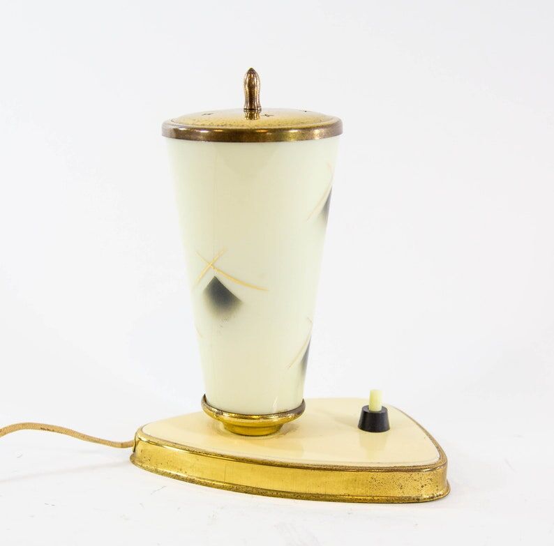 Lampe de table verre opalin et base laiton années 50