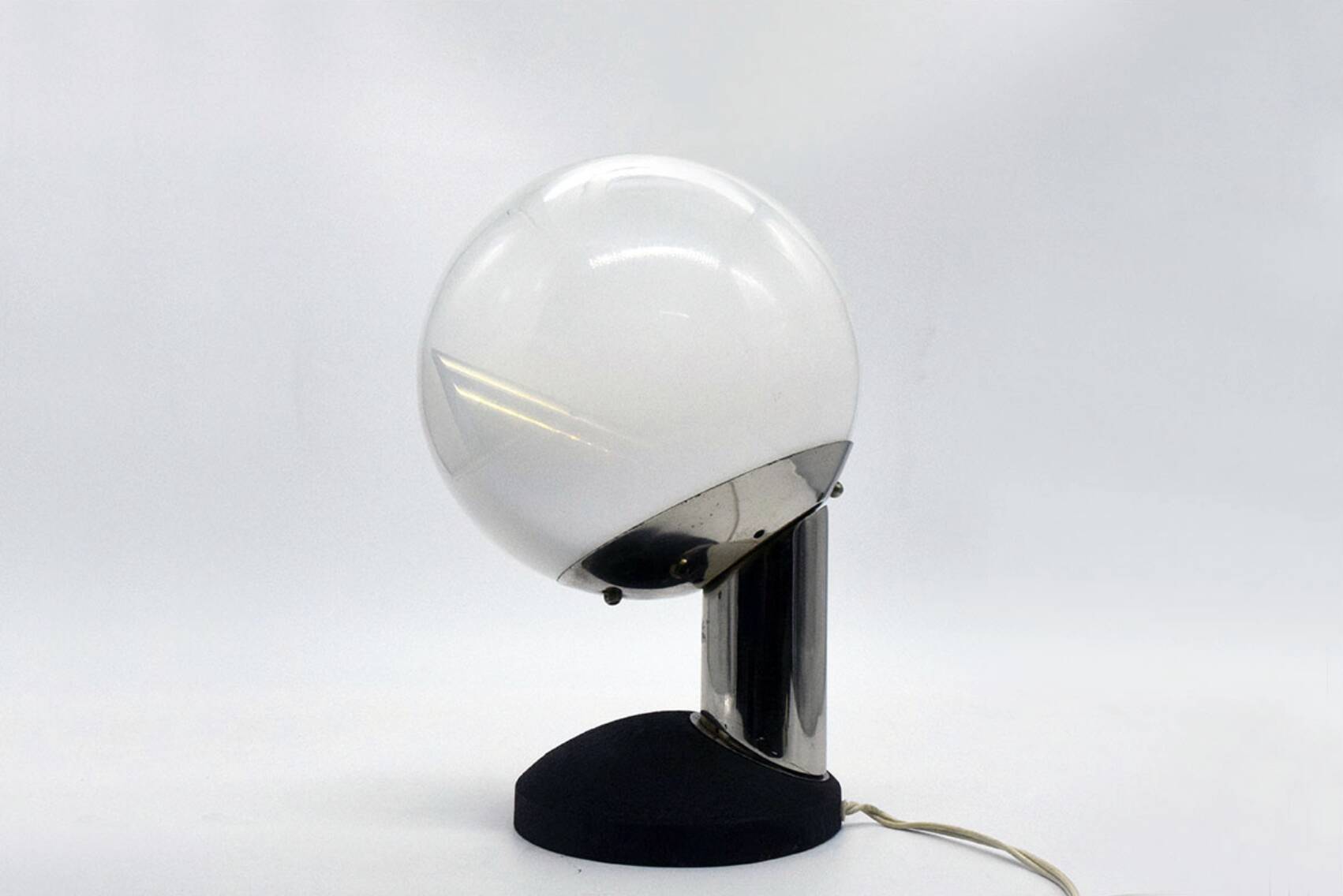 Italian Adjustable Table Lamp From The 1960s