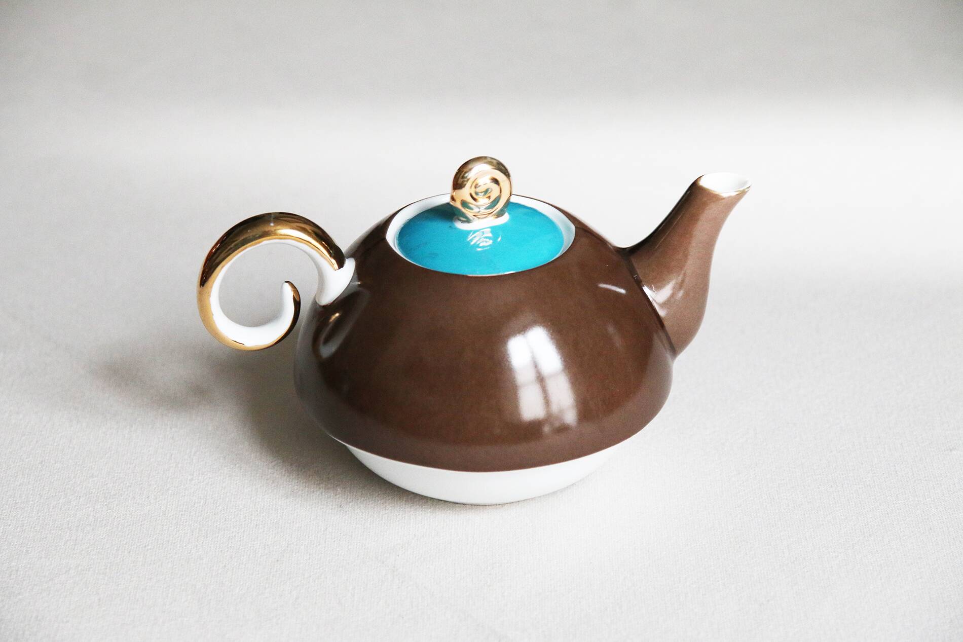 Silea teapot fine porcelain vintage