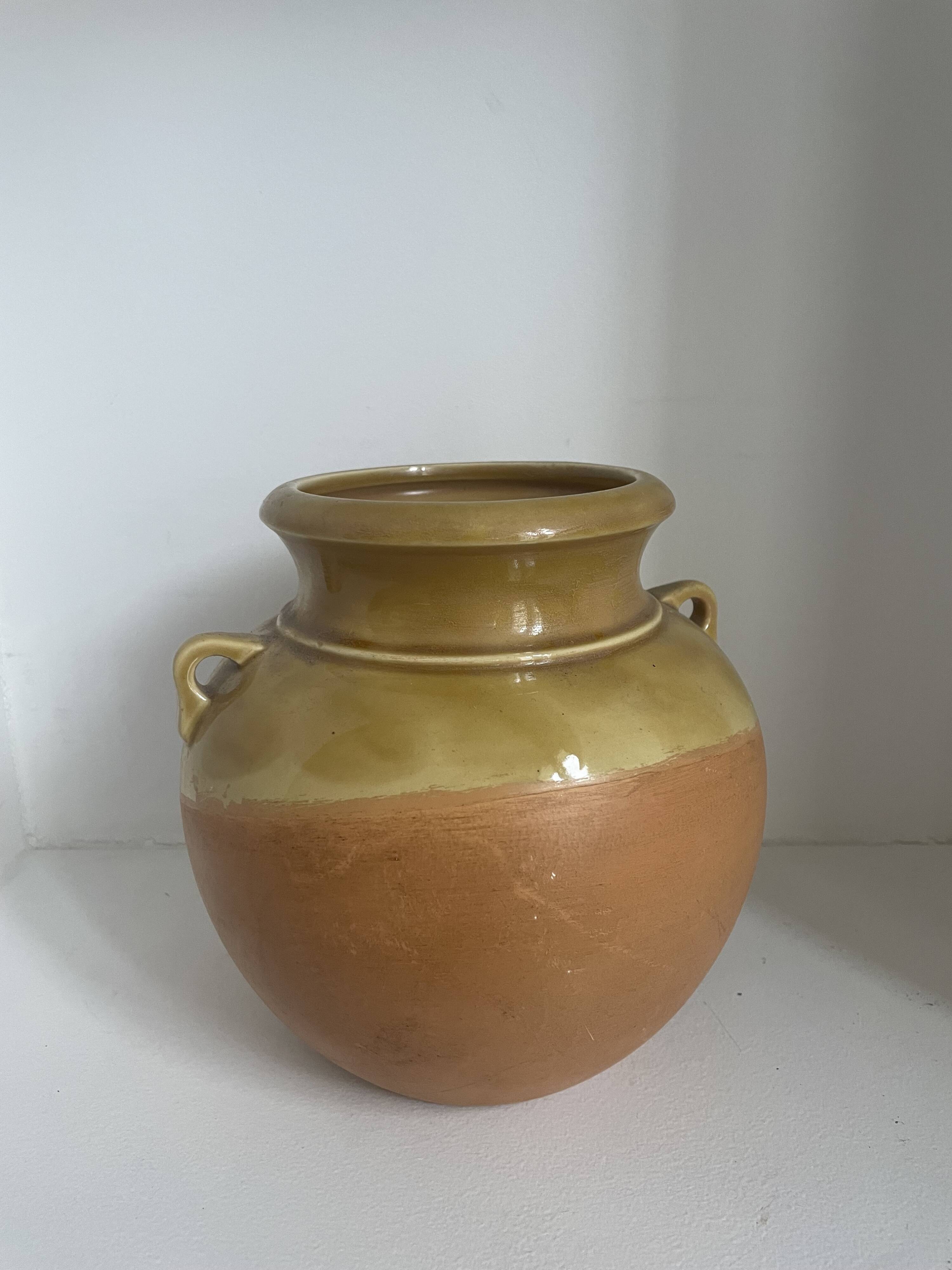 Set of 13 decorative items