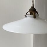 White opaline suspension