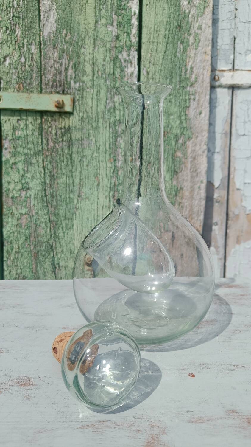 Blown glass carafe / decanter
