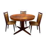 Oval Scandinavian table