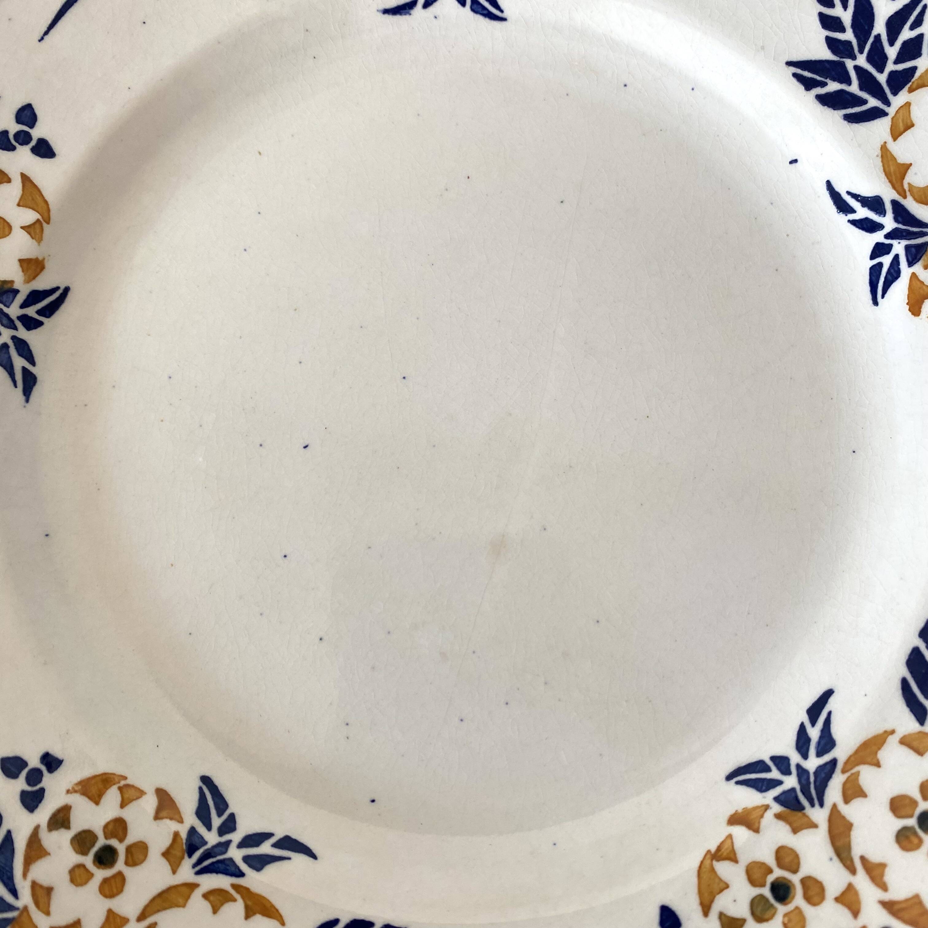 Old Moulin des Loups flat plates