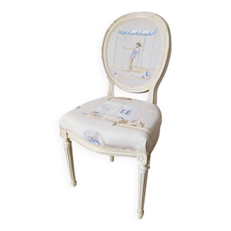 Louis XVI upholstered medallion chair, beige cracked patina, sea fabric