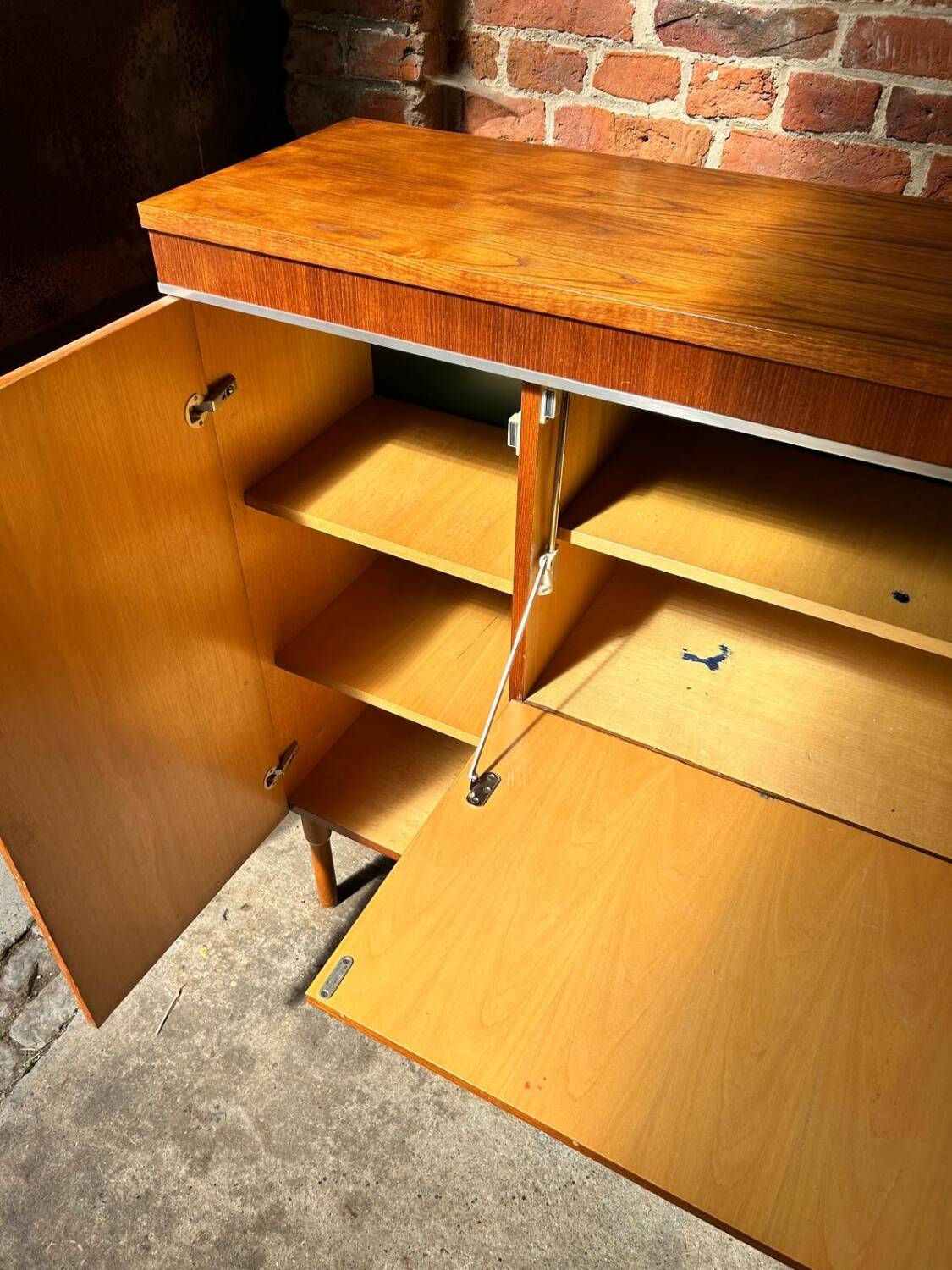Scandinavian Secretary