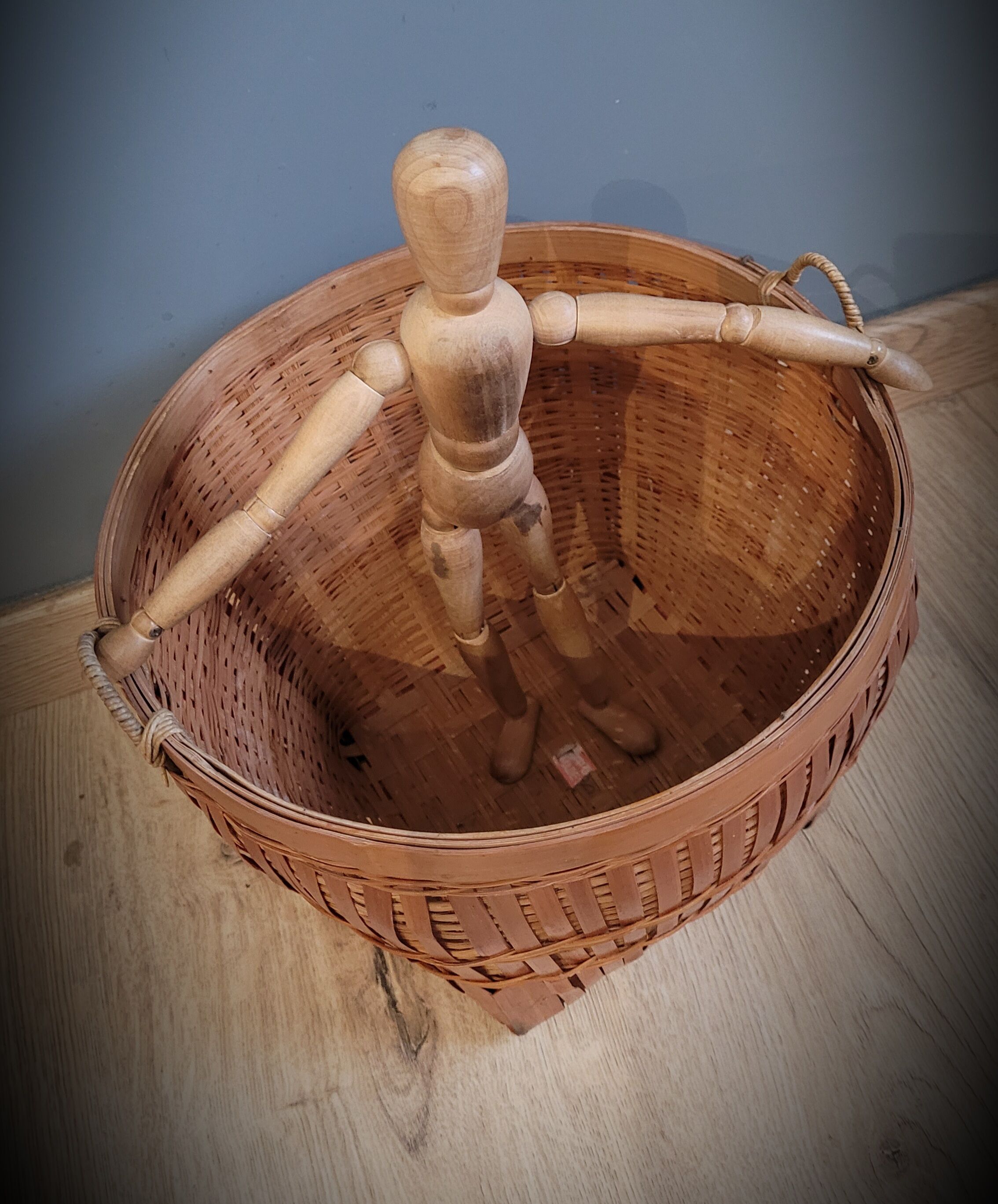 Rattan basket 1