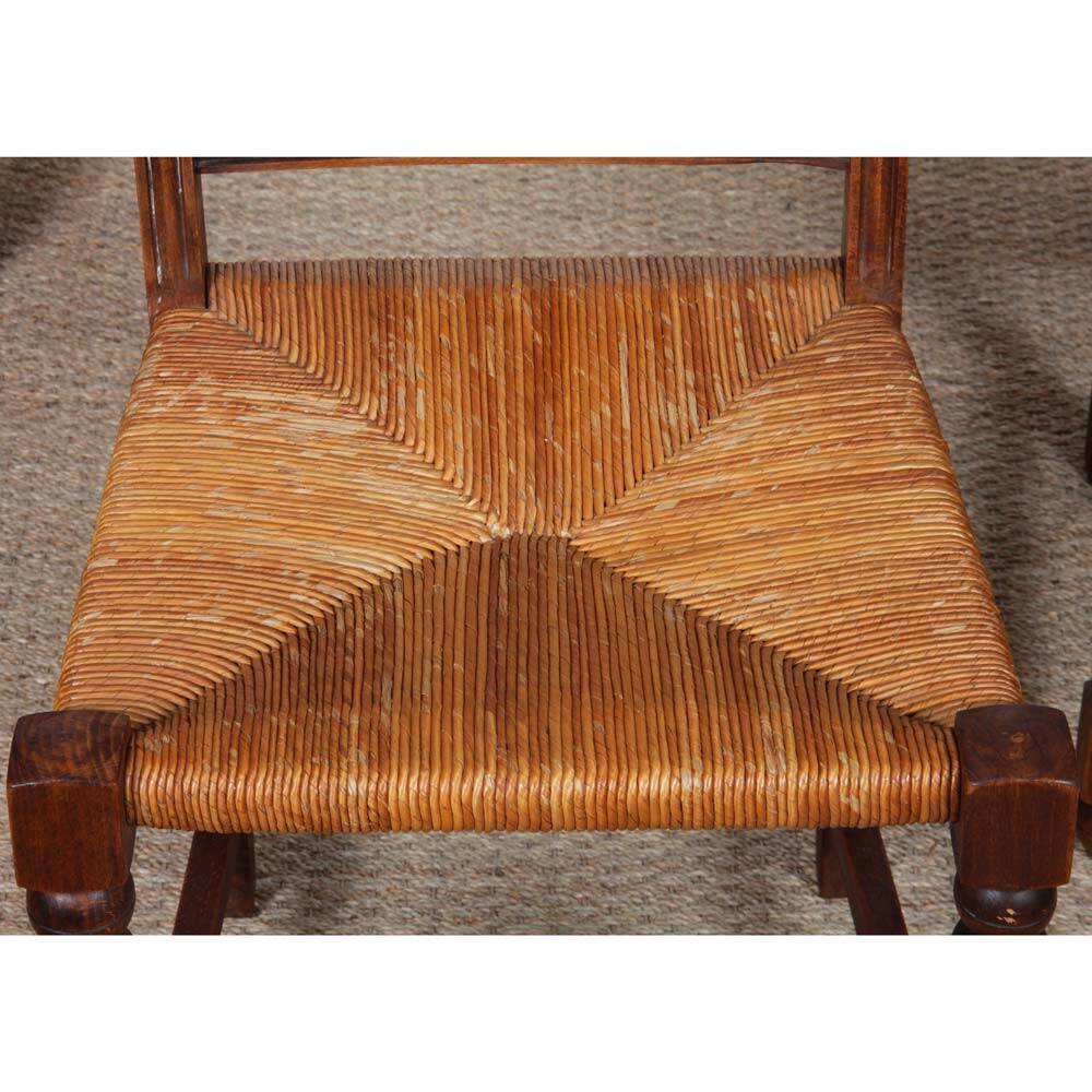 Ensemble de 8 chaises paillées en bois massif, 1940