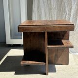 Table d'appoint carrée piètement quadripode à entretoise de style moderniste