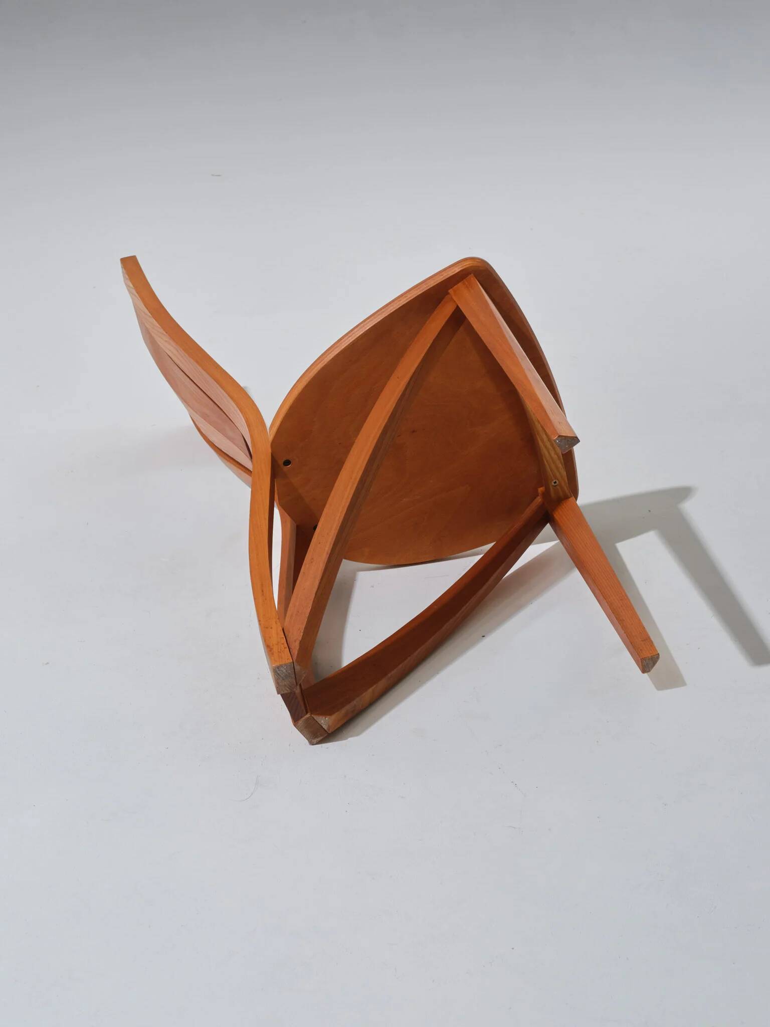 Set of 4 solid elm chairs, Maison Seltz, 1980s