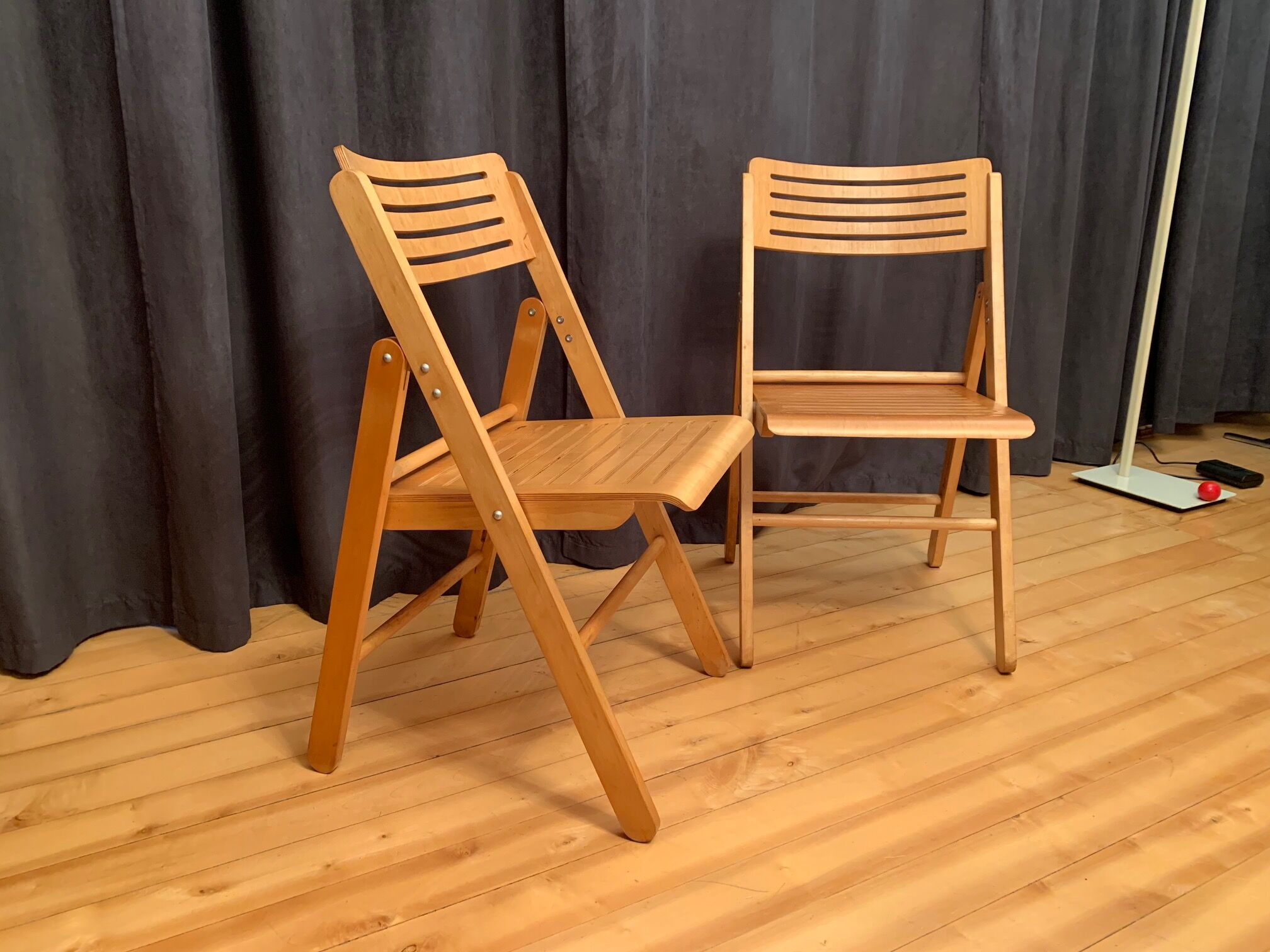 A pair of folding chairs, Netherlands, 1970s.